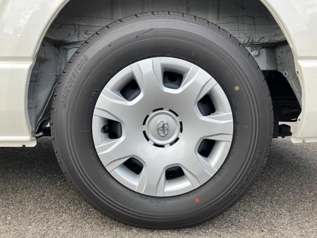 ハイエースバン ロングスーパーGL ダークプライムS 20thアニバーサリー/両側パワースライドドア/バックカメラ内臓デジタルインナーミラー/助手席エアバッグ/LEDヘッドライト/AC100Vアクセサリー/トヨタセーフティセンス/専用アブソーバー/(25枚目)