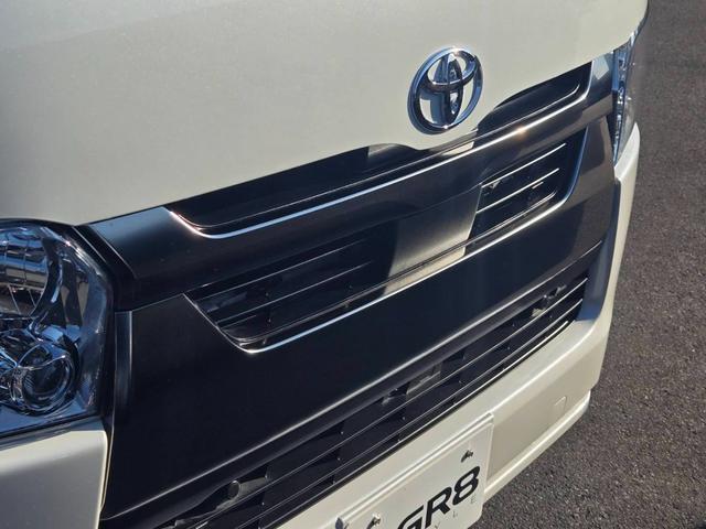 ハイエースバン ロングスーパーGL ダークプライムS 20thアニバーサリー/両側パワースライドドア/バックカメラ内臓デジタルインナーミラー/助手席エアバッグ/LEDヘッドライト/AC100Vアクセサリー/トヨタセーフティセンス/専用アブソーバー/(30枚目)