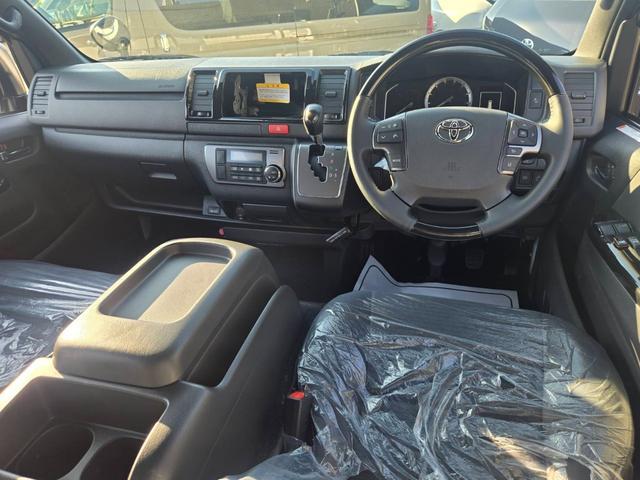 ハイエースバン ロングスーパーGL ダークプライムS 20thアニバーサリー/両側パワースライドドア/バックカメラ内臓デジタルインナーミラー/助手席エアバッグ/LEDヘッドライト/AC100Vアクセサリー/トヨタセーフティセンス/専用アブソーバー/(51枚目)