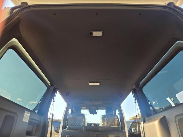 ハイエースバン ロングスーパーGL ダークプライムS 20thアニバーサリー/両側パワースライドドア/バックカメラ内臓デジタルインナーミラー/助手席エアバッグ/LEDヘッドライト/AC100Vアクセサリー/トヨタセーフティセンス/専用アブソーバー/(58枚目)