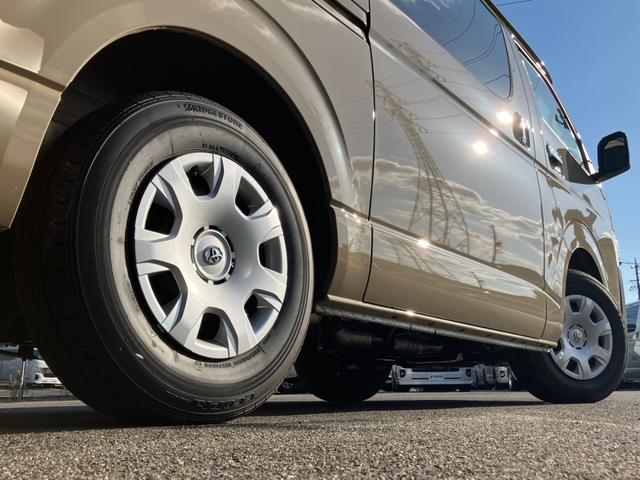 ハイエースバン ロングスーパーGL アースカラーパッケージ 登録済未使用車/パノラミックビューM/デジタルインナーM/両側パワースライドドア/クリアランスソナー/スマートキ/LEDヘッドライト/AC100V電源/トヨタセーフティーセンス(26枚目)