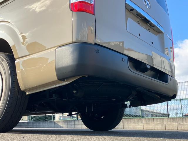 ハイエースバン ロングスーパーGL アースカラーパッケージ 登録済未使用車/パノラミックビューM/デジタルインナーM/両側パワースライドドア/クリアランスソナー/スマートキ/LEDヘッドライト/AC100V電源/トヨタセーフティーセンス(43枚目)