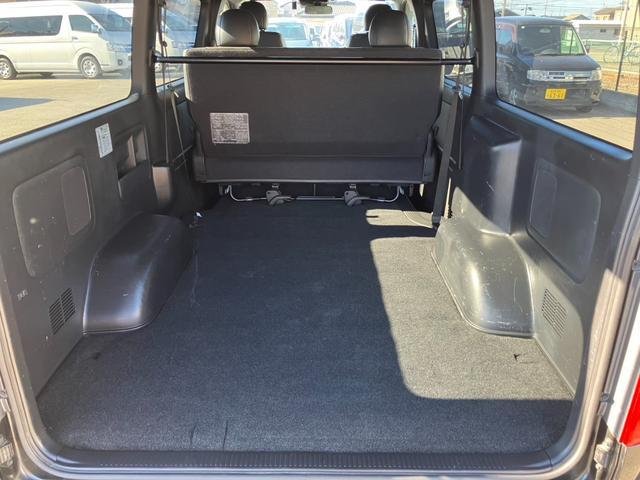 ハイエースバン スーパーGL ダークプライムII ナビTV/バックカメラ/ETC/パノラミックビューモニター/両側パワースライドドア/セーフティセンス/クリアランスソナー/TRDフロントスポイラー/RAYS16inアルミ/LEDヘッドライト(60枚目)