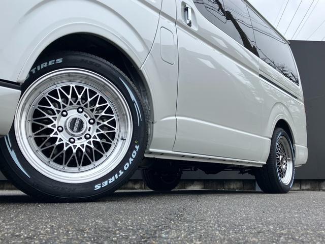 ハイエースバン スーパーGL ダークプライムII ALPINE BIGDA/Bカメラ/HDMI/ETC/トヨタセーフティーセンス/LEDヘッドライト/GR8フロントスポイラー/ESSEX18inアルミ/センターコンソール/シートカバー/ベッドキット(2枚目)