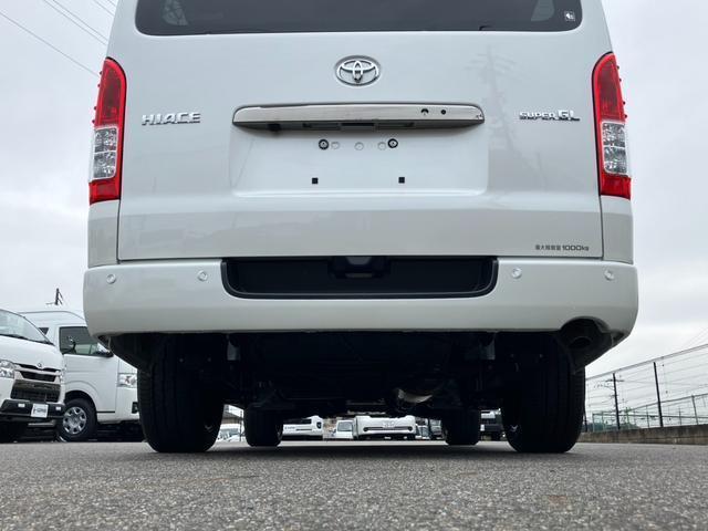 ハイエースバン スーパーGL ダークプライムII ALPINE BIGDA/Bカメラ/HDMI/ETC/トヨタセーフティーセンス/LEDヘッドライト/GR8フロントスポイラー/ESSEX18inアルミ/センターコンソール/シートカバー/ベッドキット(44枚目)