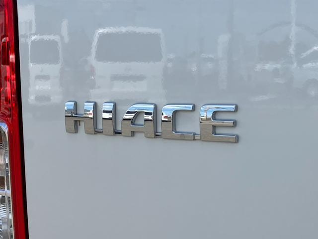 ハイエースワゴン グランドキャビン　ファインテックツアラー／登録済未使用車／１０人乗り／デジタルインナーミラー／パノラミックビューモニター／電動スライドドア／ＬＥＤフォグライト／スマートキー／トヨタセーフティセンス／助手席エアバック（36枚目）