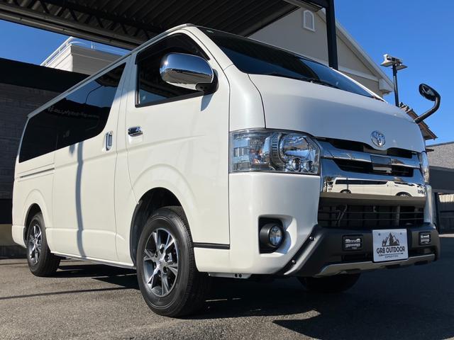 ハイエースバン スーパーGL ダークプライムII 4WD/BIG-Xナビ/Bカメラ/ETC/純正アルミ/LEDヘッドライト/スマートキー&プッシュスタート/サイドバイザー/Wエアバッグ/AC100V電源/セーフティセンス/スライドドア小窓あり!(9枚目)