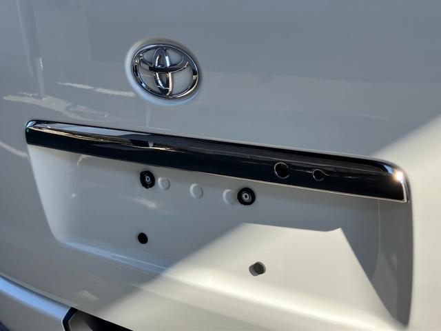 ハイエースバン スーパーGL ダークプライムII 4WD/BIG-Xナビ/Bカメラ/ETC/純正アルミ/LEDヘッドライト/スマートキー&プッシュスタート/サイドバイザー/Wエアバッグ/AC100V電源/セーフティセンス/スライドドア小窓あり!(35枚目)