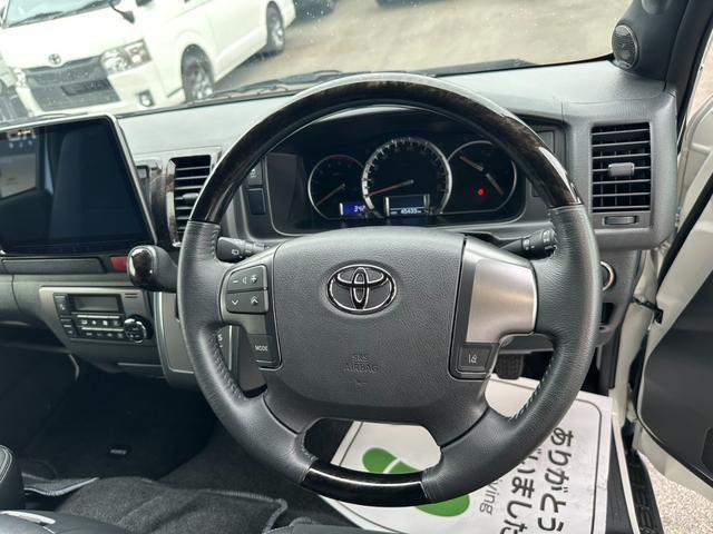 ハイエースバン スーパーGL ダークプライムII 4WD/BIG-Xナビ/Bカメラ/ETC/純正アルミ/LEDヘッドライト/スマートキー&プッシュスタート/サイドバイザー/Wエアバッグ/AC100V電源/セーフティセンス/スライドドア小窓あり!(45枚目)