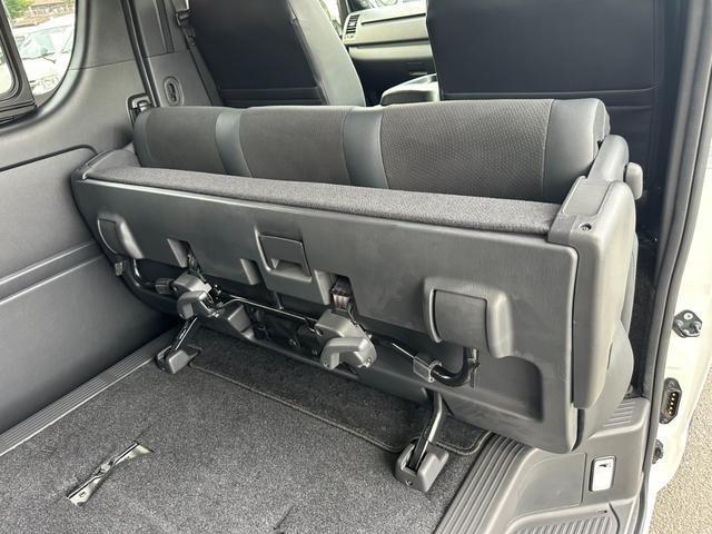 ハイエースバン スーパーGL ダークプライムII 4WD/BIG-Xナビ/Bカメラ/ETC/純正アルミ/LEDヘッドライト/スマートキー&プッシュスタート/サイドバイザー/Wエアバッグ/AC100V電源/セーフティセンス/スライドドア小窓あり!(56枚目)