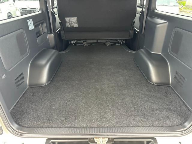 ハイエースバン スーパーGL ダークプライムII 4WD/BIG-Xナビ/Bカメラ/ETC/純正アルミ/LEDヘッドライト/スマートキー&プッシュスタート/サイドバイザー/Wエアバッグ/AC100V電源/セーフティセンス/スライドドア小窓あり!(58枚目)