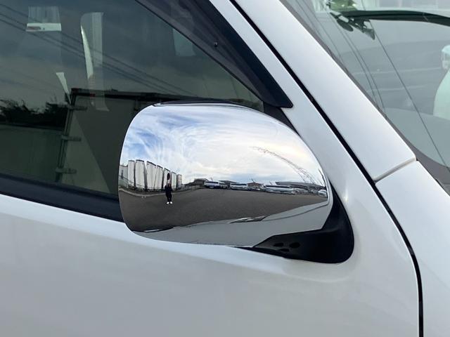 ハイエースバン スーパーGL ダークプライム 1オーナー/ナビTV/Bluetoothバックカメラ/ETC/AC100V電源/フロントスポイラー/16inアルミホイール/LEDヘッドライト/スマートキー/センターカーテン/新品ベッドキット(31枚目)