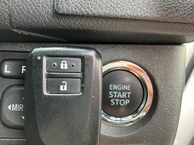 ハイエースバン スーパーGL ダークプライム 1オーナー/ナビTV/Bluetoothバックカメラ/ETC/AC100V電源/フロントスポイラー/16inアルミホイール/LEDヘッドライト/スマートキー/センターカーテン/新品ベッドキット(52枚目)