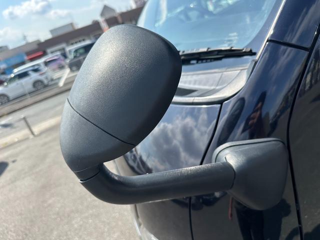 ハイエースバン スーパーGL ダークプライム GR8センターコンソール/ナビTV/バックカメラ/フリップダウンモニター/両側パワスラ/社外アルミ/ベッドキット(25枚目)