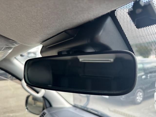 ハイエースバン スーパーGL ダークプライム GR8センターコンソール/ナビTV/バックカメラ/フリップダウンモニター/両側パワスラ/社外アルミ/ベッドキット(47枚目)