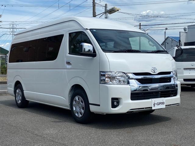 ハイエースワゴン グランドキャビン　ファインテックツアラー／登録済未使用車／１０人乗り／デジタルインナーミラー／パノラミックビューモニター／電動スライドドア／ＬＥＤフォグライト／スマートキー／トヨタセーフティセンス／助手席エアバック（9枚目）