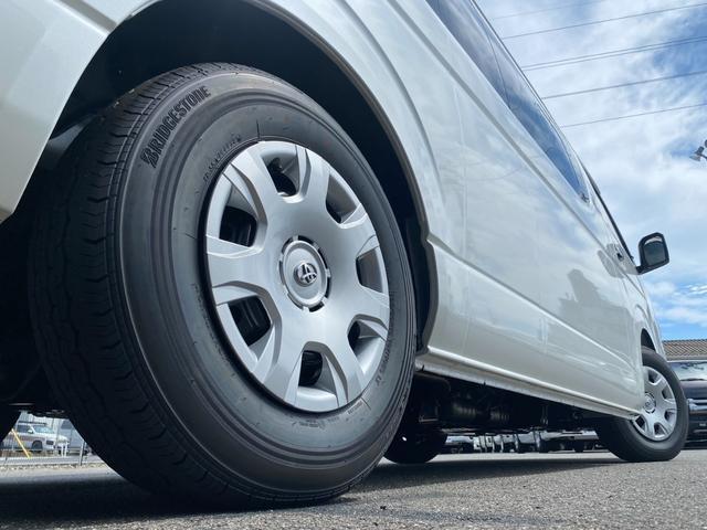 ハイエースワゴン グランドキャビン　ファインテックツアラー／登録済未使用車／１０人乗り／デジタルインナーミラー／パノラミックビューモニター／電動スライドドア／ＬＥＤフォグライト／スマートキー／トヨタセーフティセンス／助手席エアバック（26枚目）