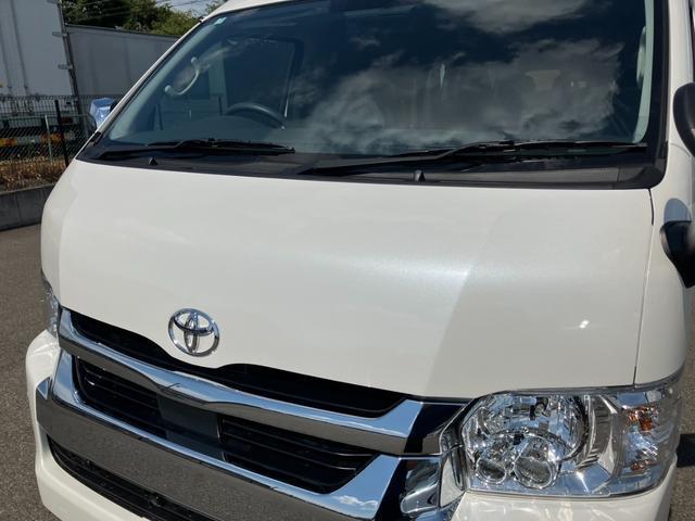 ハイエースワゴン グランドキャビン　ファインテックツアラー／登録済未使用車／１０人乗り／デジタルインナーミラー／パノラミックビューモニター／電動スライドドア／ＬＥＤフォグライト／スマートキー／トヨタセーフティセンス／助手席エアバック（28枚目）