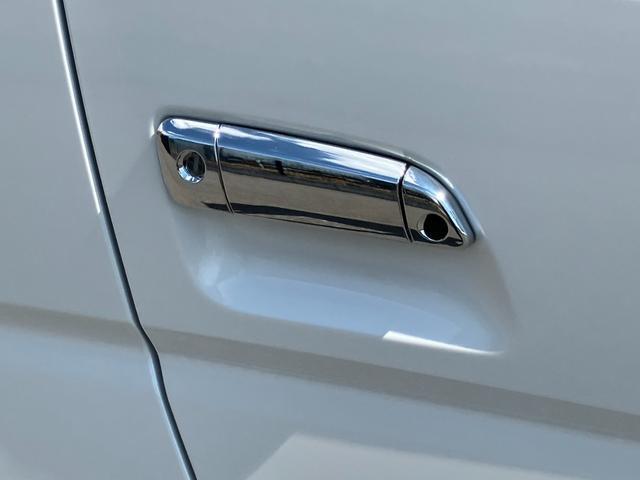 ハイエースワゴン グランドキャビン　ファインテックツアラー／登録済未使用車／１０人乗り／デジタルインナーミラー／パノラミックビューモニター／電動スライドドア／ＬＥＤフォグライト／スマートキー／トヨタセーフティセンス／助手席エアバック（33枚目）