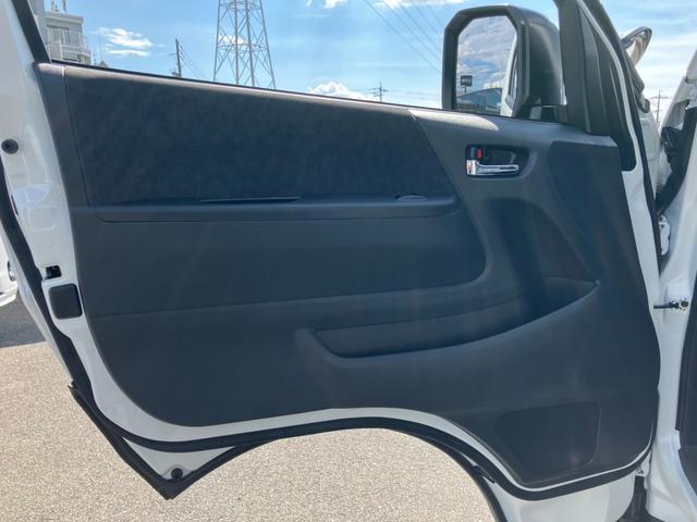 ハイエースワゴン グランドキャビン　ファインテックツアラー／登録済未使用車／１０人乗り／デジタルインナーミラー／パノラミックビューモニター／電動スライドドア／ＬＥＤフォグライト／スマートキー／トヨタセーフティセンス／助手席エアバック（43枚目）