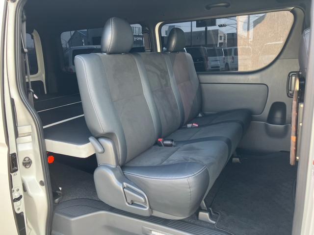 ハイエースバン スーパーGL ダークプライムII 1オーナー/PanasonicフローティングナビTV/バックカメラ/パノラミックビューモニター/両側パワースライドドア/TRDフロントスポイラー/16inアルミ/クリアランスソナー/ベッドキット(19枚目)