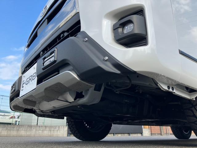 ハイエースバン スーパーGL ダークプライムII 1オーナー/PanasonicフローティングナビTV/バックカメラ/パノラミックビューモニター/両側パワースライドドア/TRDフロントスポイラー/16inアルミ/クリアランスソナー/ベッドキット(30枚目)