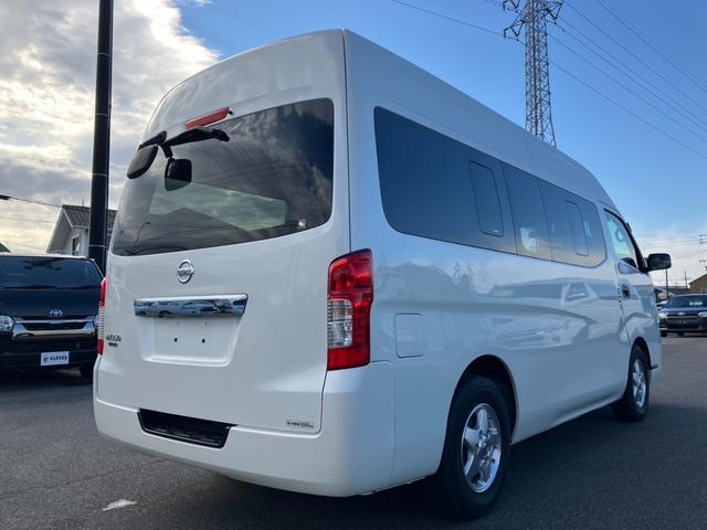 NV350キャラバンバン スーパーロングワイドDX クロムギアパッケージ スーパーロング/ハイルーフ/ナビTV/Bluetooth/ETC/バックカメラ/リアクーラー/純正アルミホイール/キーレス/フォグライト/リアシートベルト/エアバック(11枚目)