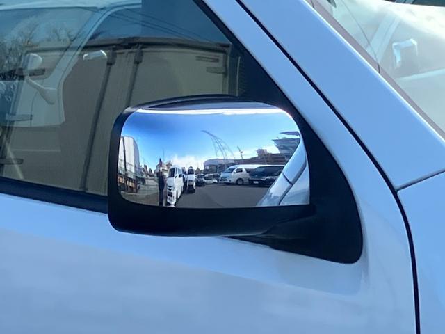 NV350キャラバンバン スーパーロングワイドDX クロムギアパッケージ スーパーロング/ハイルーフ/ナビTV/Bluetooth/ETC/バックカメラ/リアクーラー/純正アルミホイール/キーレス/フォグライト/リアシートベルト/エアバック(33枚目)