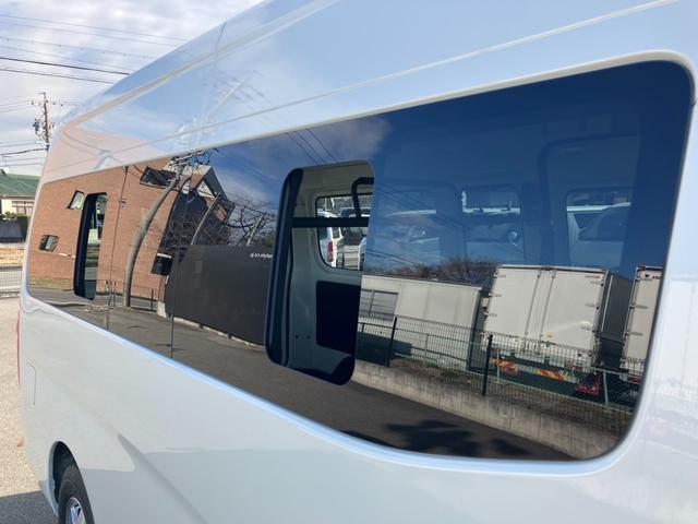 NV350キャラバンバン スーパーロングワイドDX クロムギアパッケージ スーパーロング/ハイルーフ/ナビTV/Bluetooth/ETC/バックカメラ/リアクーラー/純正アルミホイール/キーレス/フォグライト/リアシートベルト/エアバック(37枚目)