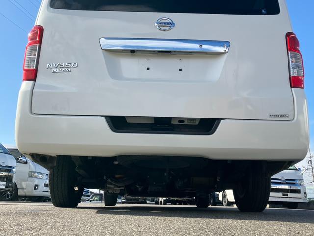 NV350キャラバンバン スーパーロングワイドDX クロムギアパッケージ スーパーロング/ハイルーフ/ナビTV/Bluetooth/ETC/バックカメラ/リアクーラー/純正アルミホイール/キーレス/フォグライト/リアシートベルト/エアバック(44枚目)