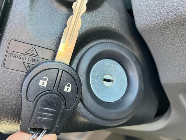 NV350キャラバンバン スーパーロングワイドDX クロムギアパッケージ スーパーロング/ハイルーフ/ナビTV/Bluetooth/ETC/バックカメラ/リアクーラー/純正アルミホイール/キーレス/フォグライト/リアシートベルト/エアバック(57枚目)