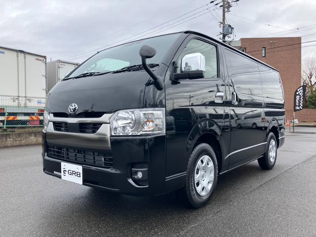 ハイエースバン ロングスーパーＧＬ　ダークプライムＳ　登録済未使用車／パノラミックビューモニター／両側パワースライドドア／クリアランスソナー／ＡＣ１００Ｖ電源／スマートキー／ＬＥＤヘッドライト／ＬＥＤフォグライト／トヨタセーフティーセンス（10枚目）