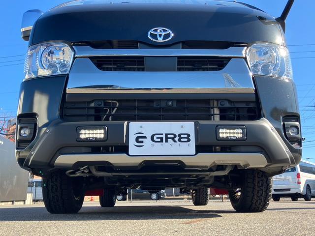 ハイエースバン スーパーＧＬ　ダークプライムＩＩ　ナビＴＶ／バックカメラ／ＥＴＣ／パノラミックビューモニター／両側パワースライドドア／セーフティセンス／クリアランスソナー／ＴＲＤフロントスポイラー／ＲＡＹＳ１６ｉｎアルミ／ＬＥＤヘッドライト（33枚目）