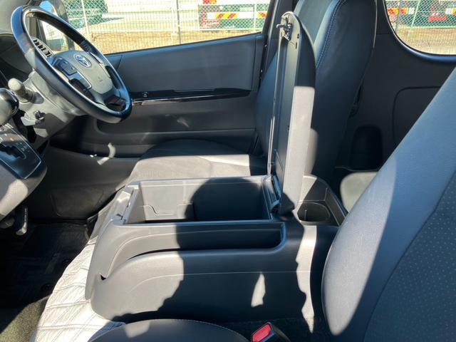 ハイエースバン スーパーＧＬ　ダークプライムＩＩ　ナビＴＶ／バックカメラ／ＥＴＣ／パノラミックビューモニター／両側パワースライドドア／セーフティセンス／クリアランスソナー／ＴＲＤフロントスポイラー／ＲＡＹＳ１６ｉｎアルミ／ＬＥＤヘッドライト（52枚目）