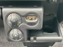 ハイブリッドＦ　登録済未使用車／バックモニター／トヨタセーフティーセンス／ＡＣ１００Ｖ電源／ダブルエアバック／オートハイビーム／レーンキーピング／トラクションコントロール／キーレスエントリー／電動格納ドアミラー（47枚目）