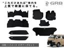 ハイブリッドＦ　登録済未使用車／バックモニター／トヨタセーフティーセンス／ＡＣ１００Ｖ電源／ダブルエアバック／オートハイビーム／レーンキーピング／トラクションコントロール／キーレスエントリー／電動格納ドアミラー（71枚目）