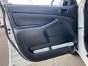 Ｆ　登録済未使用車／４ＷＤ／バックモニター／トヨタセーフティーセンス／ＡＣ１００Ｖ電源／ダブルエアバック／オートハイビーム／レーンキーピング／トラクションコントロール／キーレスエントリー／電動格納ドアミラ（42枚目）