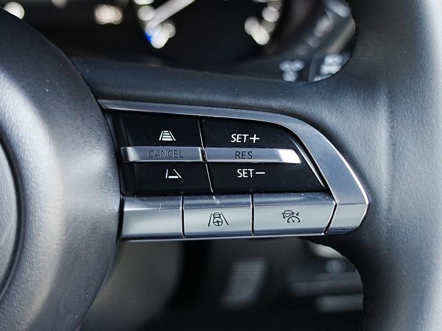 MX-30 ベースグレード 衝突被害軽減システム アダプティブクルーズコントロール 全周囲カメラ オートマチックハイビーム 電動シート シートヒーター バックカメラ オートライト LEDヘッドランプ ETC Bluetooth(13枚目)