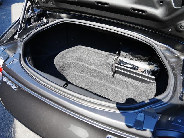 ロードスターRF VS バーガンディ・セレクション 衝突被害軽減システム オートマチックハイビーム 革シート シートヒーター バックカメラ オートクルーズコントロール オートライト LEDヘッドランプ ETC Bluetooth(17枚目)