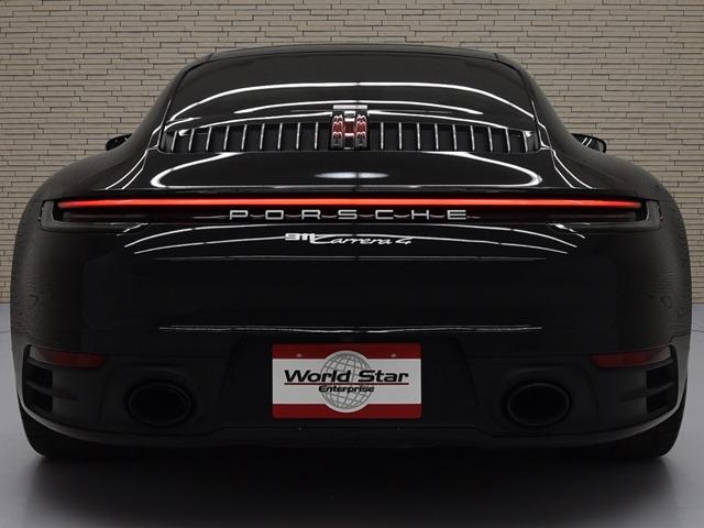 ９１１ ９１１カレラ４　スポーツクロノＰＫＧ　ＯＰ４２０　スポーツエグゾーストシステム　２０／２１ｉｎＡＷ　１８ｗａｙアダプティブスポーツシート　マトリクスＬＥＤヘッドライトＰＤＬＳ＋　チルトスライド式電動ガラスＳＲ　ベンチレーター　シートＨ（8枚目）