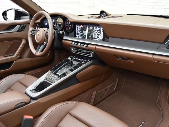 ９１１ ９１１カレラ４Ｓ　カブリオレ　スポーツクロノＰＫＧ　ＯＰ４３３　茶革　ＰＤＬＳ＋　Ｆアクスルリフトシステム　２０／２１ｉｎＡＷ　ＡＣＣ　１４ｗａｙパワーシートメモリーＰＫＧ　ＢＯＳＥ　ポルシェクレストエンボスヘッドレスト　ポルシェエントリー＆ドライブ（10枚目）