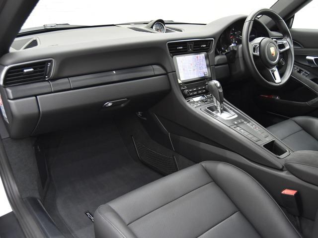 ９１１ ９１１カレラＧＴＳ　スポーツクロノＰＫＧ　ベンチレーター　ポルシェエントリー＆ドライブ　スポーツエグゾースト　前後Ｐセンサー＋Ｂカメラ　パワステ＋　２０ｉｎＡＷ　黒革　ライトデザインＰＫＧ　ＧＴスポーツステアリングホイール　シートＨ　ＰＤＬＳ（10枚目）