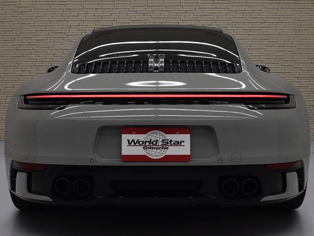 ９１１ ９１１カレラ　スポーツクロノＰＫＧ　スポーツデザインＰＫＧ　ＯＰ４６４　スレートグレー／クレヨンツートンレザー　Ｆ２０Ｒ２１ｉｎＡＷ　ガラスＳＲ　ＡＣＣトラフィックジャムアシスト付　ベンチレーター　パルダオインテリアＰＫＧ　プライバシーガラス　シートＨ　禁煙（8枚目）