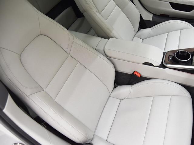 ９１１ ９１１カレラ　スポーツクロノＰＫＧ　スポーツデザインＰＫＧ　ＯＰ４６４　スレートグレー／クレヨンツートンレザー　Ｆ２０Ｒ２１ｉｎＡＷ　ガラスＳＲ　ＡＣＣトラフィックジャムアシスト付　ベンチレーター　パルダオインテリアＰＫＧ　プライバシーガラス　シートＨ　禁煙（12枚目）