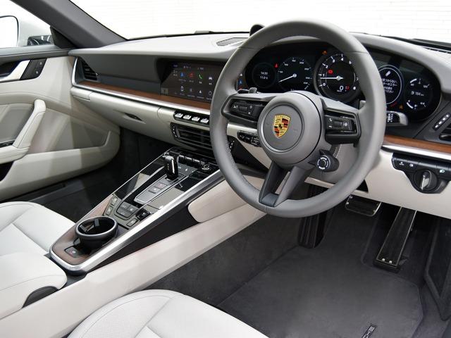 ９１１ ９１１カレラ　スポーツクロノＰＫＧ　スポーツデザインＰＫＧ　ＯＰ４６４　スレートグレー／クレヨンツートンレザー　Ｆ２０Ｒ２１ｉｎＡＷ　ガラスＳＲ　ＡＣＣトラフィックジャムアシスト付　ベンチレーター　パルダオインテリアＰＫＧ　プライバシーガラス　シートＨ　禁煙（13枚目）