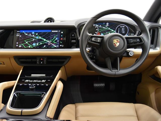 カイエン ベースグレード　エアサス　スポーツクロノＰＫＧ　ＯＰ２５３　ブラック／ベージュスムースレザー　２１ｉｎＡＷ　パノラマＳＲ　ＢＯＳＥ　アクティブレーンキープ　前後ポルシェクレストエンボスヘッドレスト　ＰｏｒｓｃｈｅドアＬＥＤカーテシライト　ＡＣＣ（9枚目）