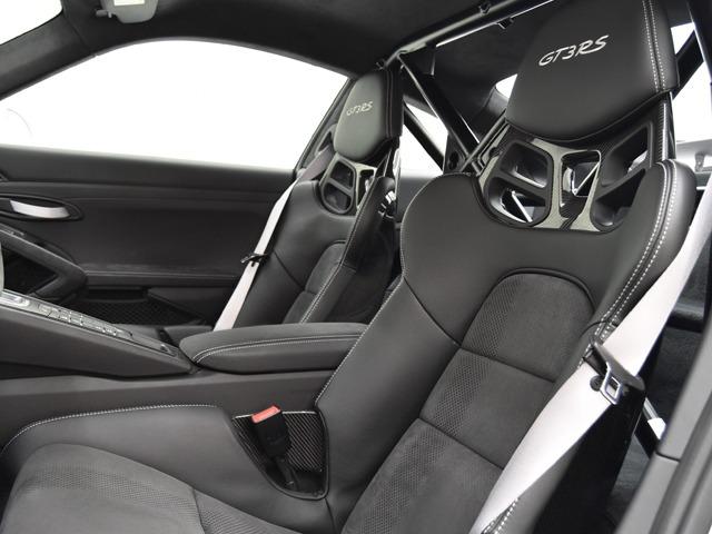 911 911GT3RS スポーツクロノPKG OP124 Fリフトシステム PDLS+ クラブスポーツPKG フルバケットシートカーボン カーボンインテリアPKG スポーツエグゾースト リバーシングカメラ F20R21inAW フロアマット 禁煙(9枚目)
