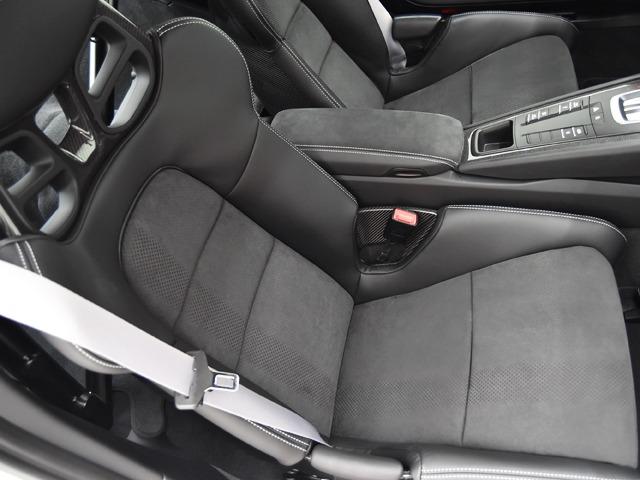 911 911GT3RS スポーツクロノPKG OP124 Fリフトシステム PDLS+ クラブスポーツPKG フルバケットシートカーボン カーボンインテリアPKG スポーツエグゾースト リバーシングカメラ F20R21inAW フロアマット 禁煙(11枚目)
