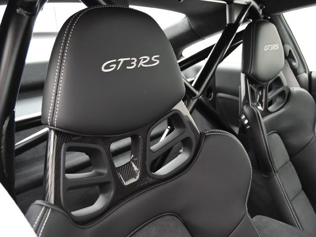 911 911GT3RS スポーツクロノPKG OP124 Fリフトシステム PDLS+ クラブスポーツPKG フルバケットシートカーボン カーボンインテリアPKG スポーツエグゾースト リバーシングカメラ F20R21inAW フロアマット 禁煙(14枚目)