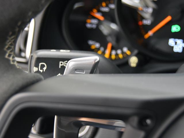 911 911GT3RS スポーツクロノPKG OP124 Fリフトシステム PDLS+ クラブスポーツPKG フルバケットシートカーボン カーボンインテリアPKG スポーツエグゾースト リバーシングカメラ F20R21inAW フロアマット 禁煙(24枚目)